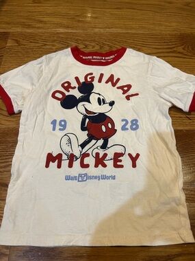 Disney White and Red 'Original Mickey' Short Sleeve Tee Size 5/6